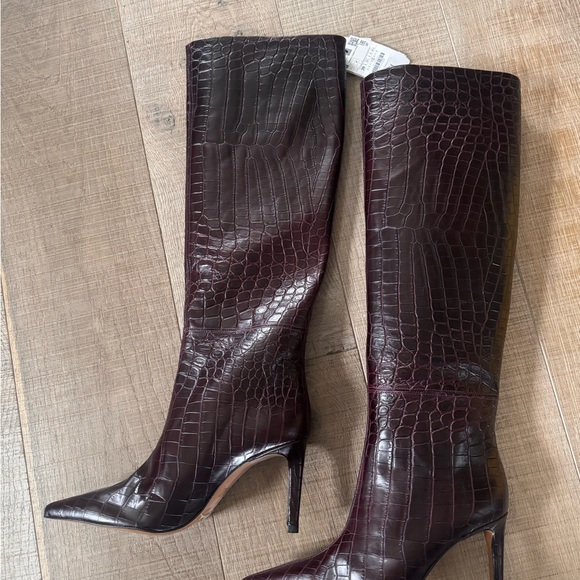 BNWT Zara Burgundy Maroon Real Leather Crocodile Pattern Knee high heel boots - Picture 2 of 8